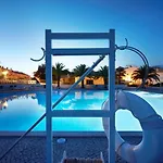 Golden Club Cabanas- House With View, Pools And Private 타비라