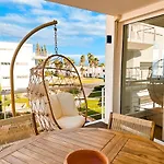 Golden Club Cabanas- House With View, Pools And Private * 타비라