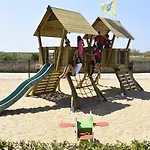 아파트 Golden Club Cabanas- House With View, Pools And Private