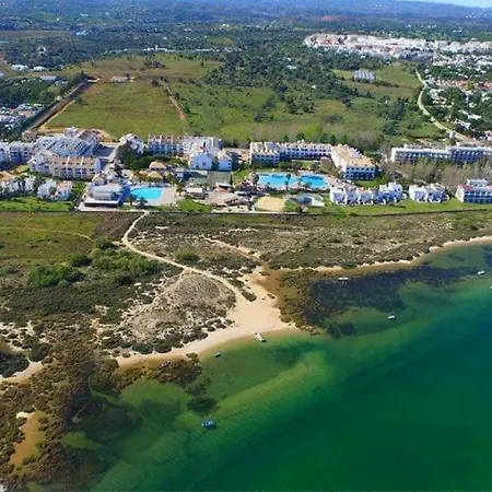 Apartmán Golden Club Cabanas- House With View, Pools And Private