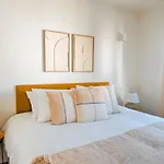 Golden Club Cabanas- House With View, Pools And Private Appartement *