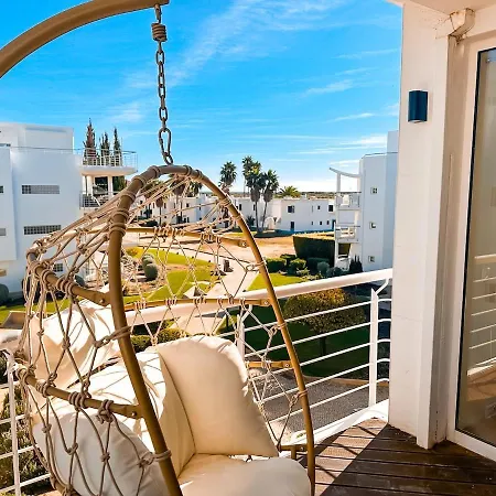Golden Club Cabanas- House With View, Pools And Private Appartement *